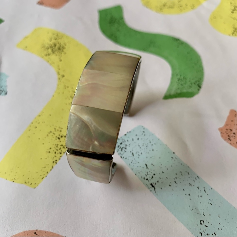 Mother of Pearl Inlay Cuff Bracelet Silver Statement Ring Set - Picture 8 of 12